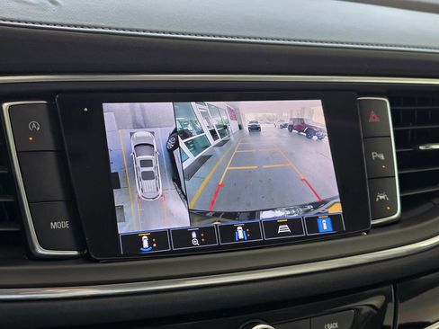 Used 2022 Buick Enclave Avenir w/ Avenir Technology Package FWD image 20