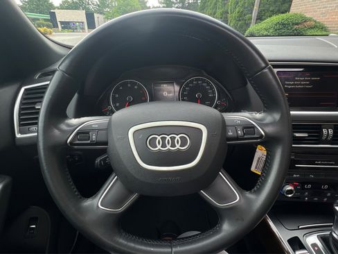 Used 2016 Audi Q5 2.0T Premium Plus w/ Technology Package AWD/4WD image 12