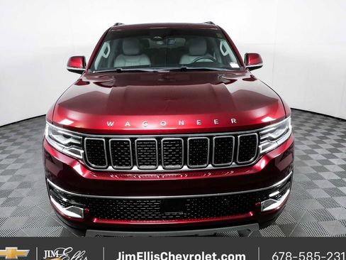 Used 2022 Jeep Wagoneer Series II w/ Premium Group I AWD/4WD image 28