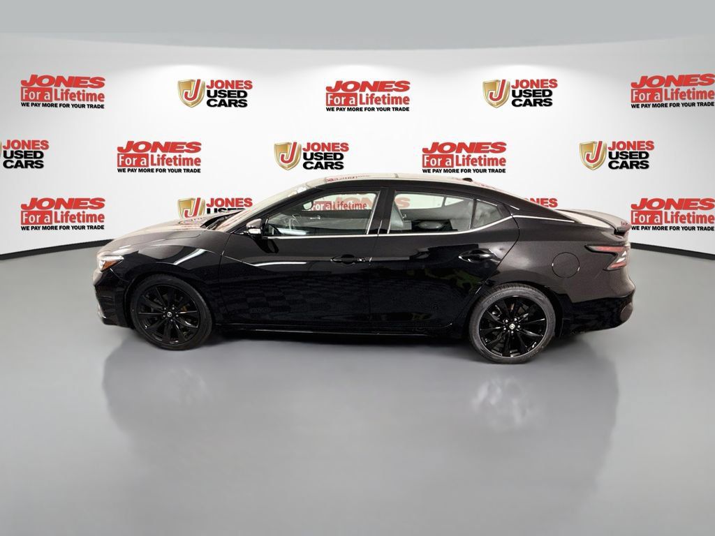 Certified 2022 Nissan Maxima SR w/ Sport Mat Group FWD image 17