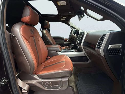 Used 2018 Ford F150 King Ranch w/ Equipment Group 601A Luxury AWD/4WD image 18