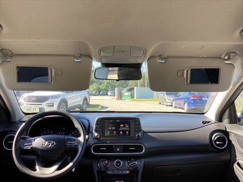 Used 2019 Hyundai Kona SE FWD image 23