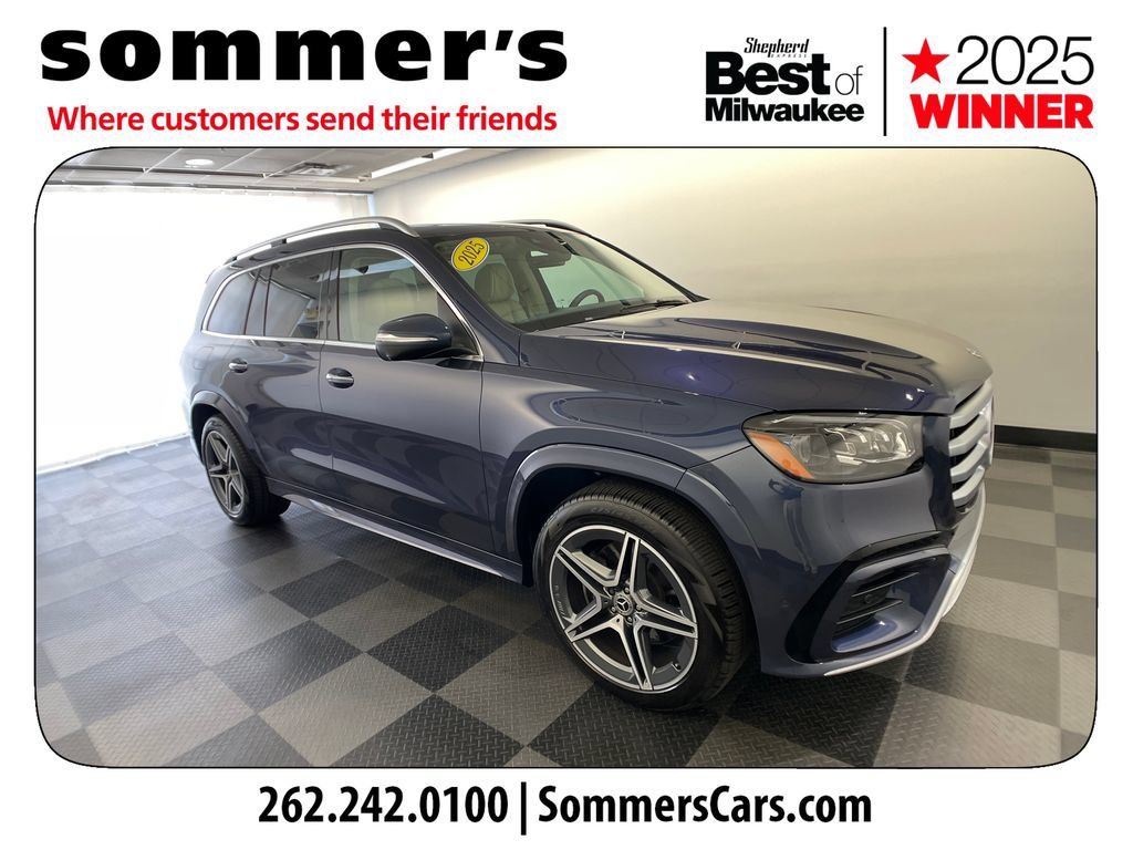 Used 2025 Mercedes-Benz GLS 450 4MATIC image 6