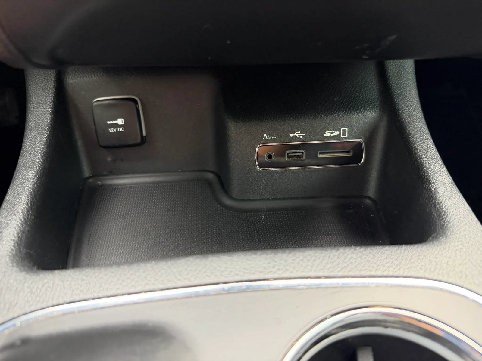 Used 2017 Dodge Durango R/T w/ Blacktop Package RWD image 37
