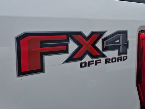 Used 2022 Ford F350 Limited w/ FX4 Off-Road Package AWD/4WD image 8