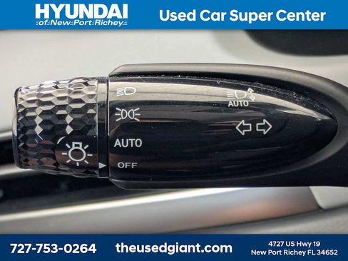 Certified 2025 Hyundai Palisade SE FWD image 35