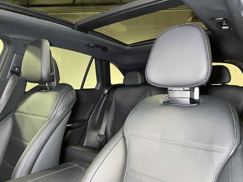 New 2025 Mercedes-Benz GLC 300 4MATIC image 23