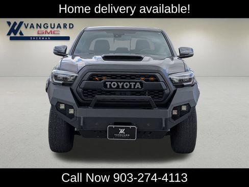 Used 2021 Toyota Tacoma TRD Sport AWD/4WD image 2
