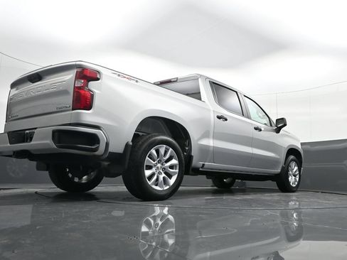 Used 2022 Chevrolet Silverado 1500 Custom AWD/4WD image 29