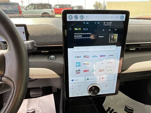 Used 2022 Ford Mustang Mach-E Premium image 18