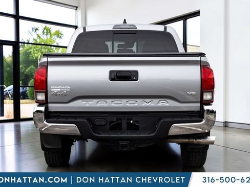 Used 2020 Toyota Tacoma SR5 AWD/4WD image 20