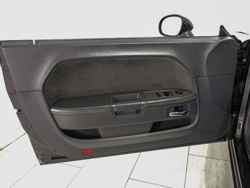 Used 2008 Dodge Challenger SRT8 image 36