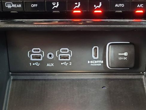 Used 2023 Jeep Grand Cherokee L Summit AWD/4WD image 13