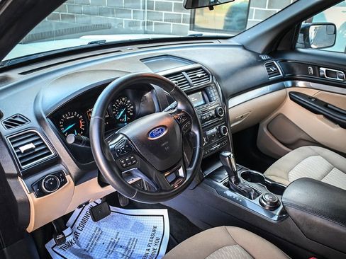 Used 2017 Ford Explorer 4WD image 9