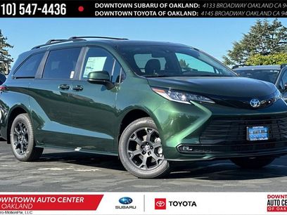 Used 2025 Toyota Sienna XLE Woodland Edition