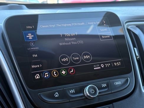 Used 2022 Chevrolet Malibu LT image 22