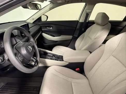 Used 2025 Honda Accord SE image 26