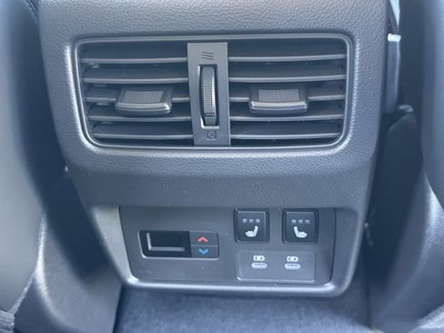 New 2026 Nissan Rogue Platinum w/ Platinum Premium Package AWD/4WD image 18