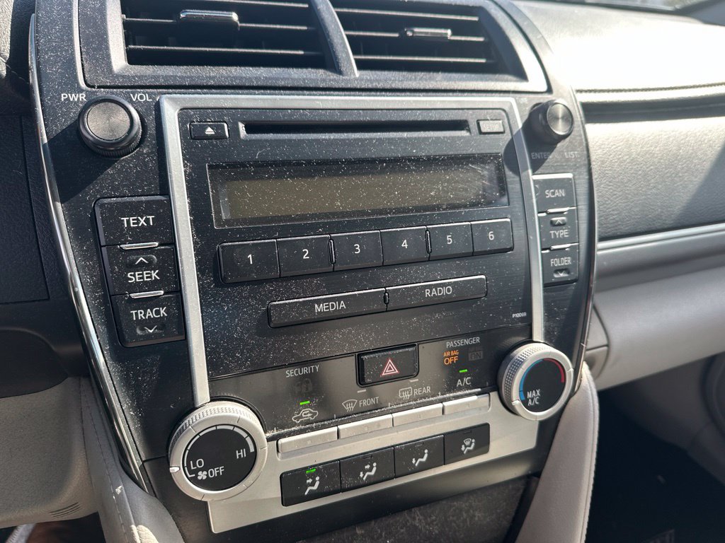 Used 2012 Toyota Camry FWD image 14