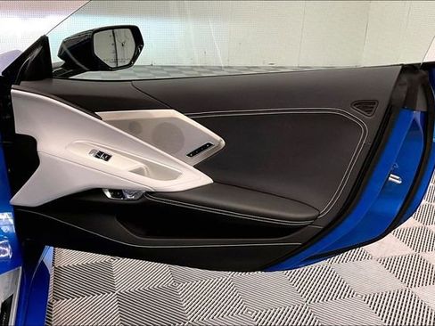 Used 2025 Chevrolet Corvette Stingray Preferred Conv image 22