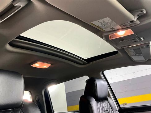 Used 2018 Toyota Tundra Platinum image 14