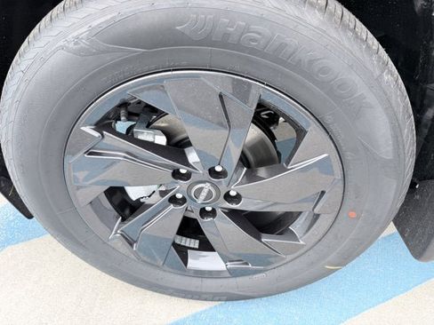 New 2026 Nissan Rogue SV AWD/4WD image 26
