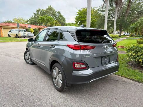 Used 2021 Hyundai Kona Ultimate w/ Cargo Package image 6
