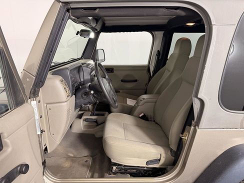 Used 2006 Jeep Wrangler Rubicon AWD/4WD image 10