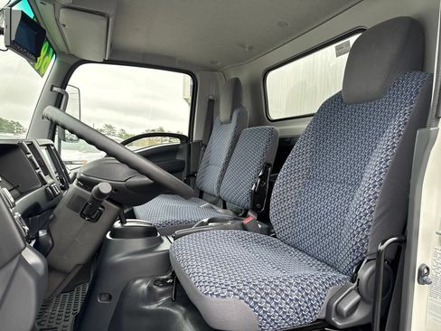 Used 2024 Chevrolet Low Cab Forward RWD image 13