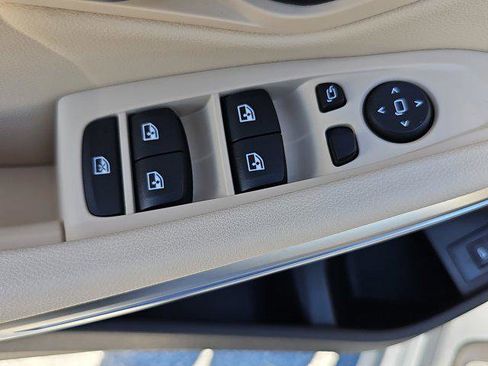 Certified 2024 BMW 330i Sedan w/ Premium Package image 27