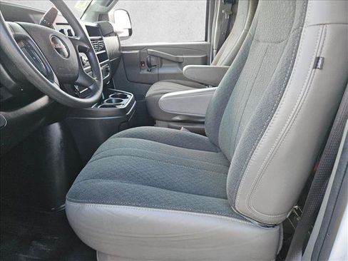 Used 2025 GMC Savana 2500 w/ Driver Convenience Package RWD image 9