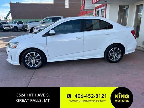 Used 2019 Chevrolet Sonic LT w/ Convenience Package image 1