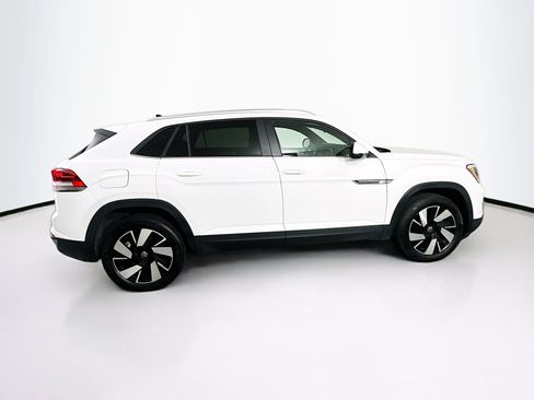 Used 2025 Volkswagen Atlas Cross Sport SE FWD image 10
