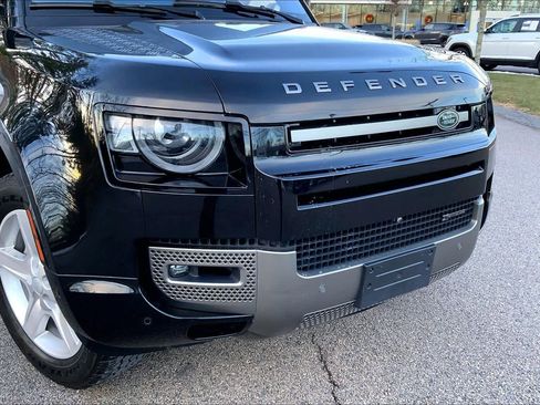 Used 2022 Land Rover Defender 90 X-Dynamic S image 27