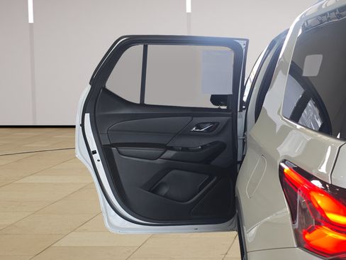 Used 2023 Chevrolet Traverse RS w/ LPO, Floor Liner Package AWD/4WD image 24