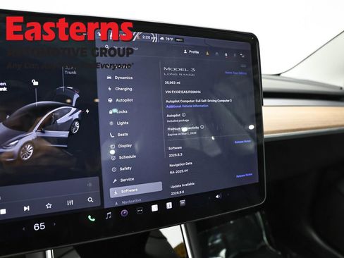 Used 2018 Tesla Model 3 Long Range image 15