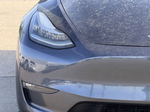 Used 2021 Tesla Model Y Long Range image 5