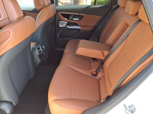 New 2027 Mercedes-Benz GLC 350e 4MATIC image 18