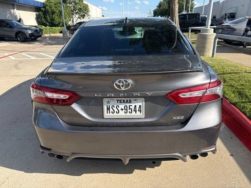 Used 2019 Toyota Camry XSE FWD image 8