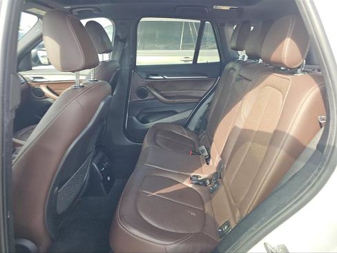 Used 2017 BMW X1 sDrive28i FWD image 7