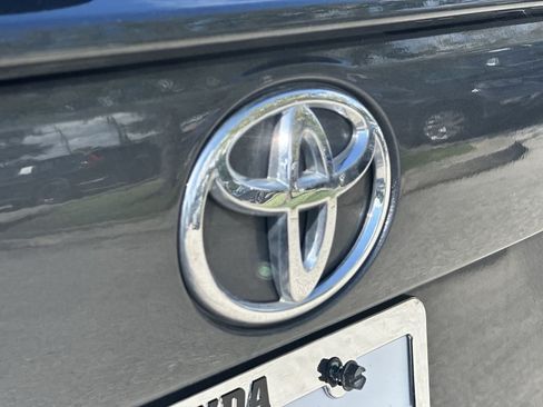 Used 2025 Toyota RAV4 XLE AWD/4WD image 10