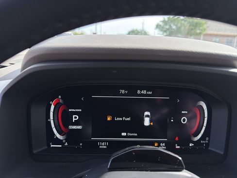 Used 2025 Nissan Rogue SL w/ Tech Package FWD image 17