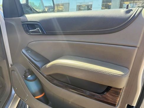 Used 2017 GMC Yukon SLT w/ Open Road Package RWD image 13