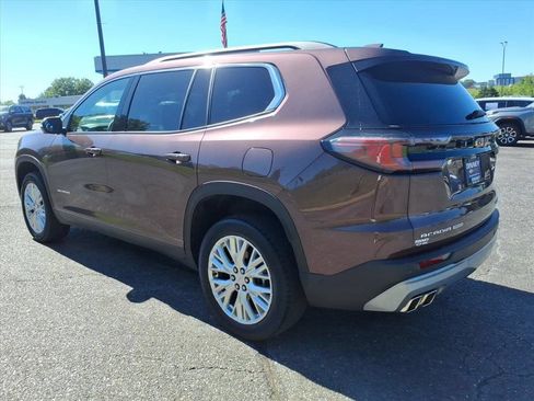 Used 2024 GMC Acadia Elevation w/ Luxury Package AWD/4WD image 5