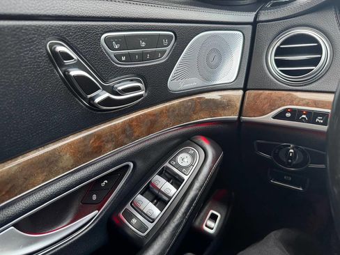 Used 2015 Mercedes-Benz S 550 4MATIC Sedan image 20