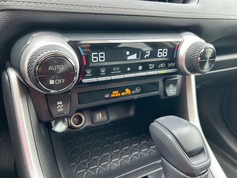 Used 2023 Toyota RAV4 XLE w/ Convenience Package FWD image 24