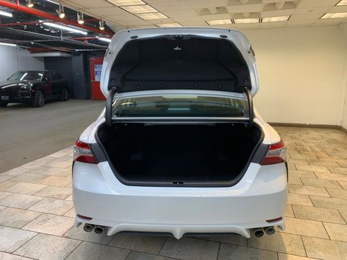 Used 2020 Toyota Camry XSE image 41