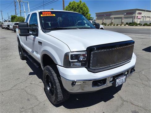 Used 2006 Ford F250 Lariat AWD/4WD image 2