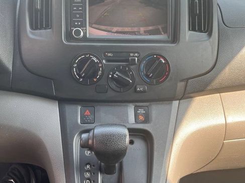 Used 2020 Nissan NV200 S FWD image 16