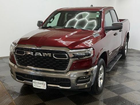 Used 2025 RAM 1500 Big Horn AWD/4WD image 6